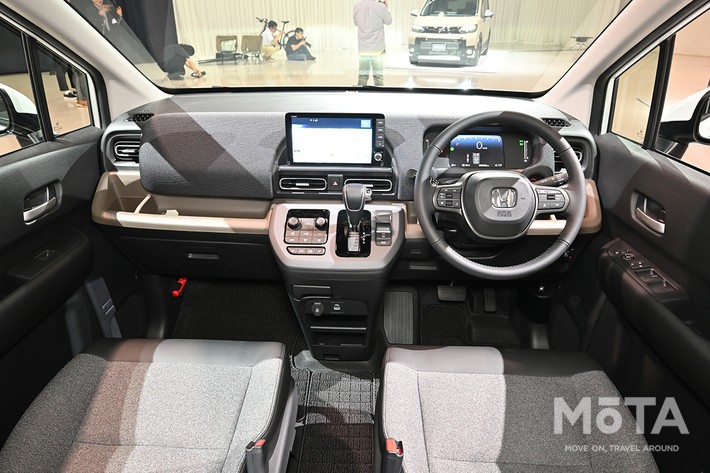 ホンダ 新型フリード(ガソリン AIR EX)