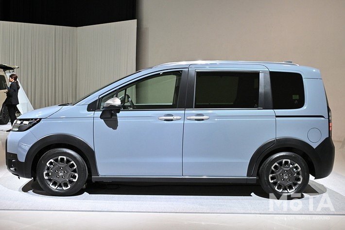 ホンダ 新型フリード(ガソリン クロスター)