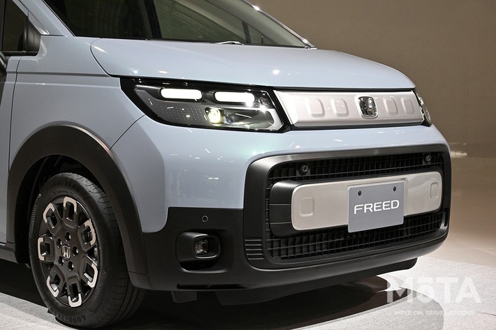 新型フリード（クロスター）のフロントバンパー