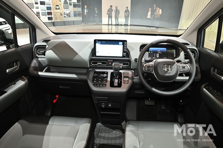 ホンダ 新型フリード(ガソリン クロスター)