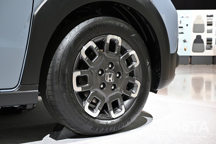 ホンダ 新型フリード(ガソリン クロスター)