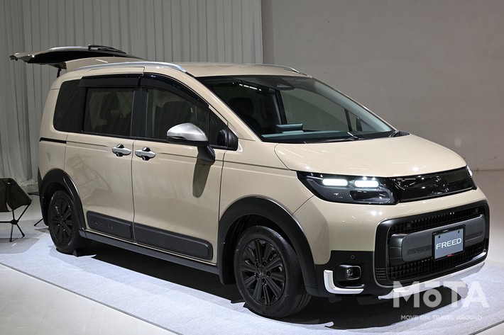 ホンダ 新型フリード(ガソリン クロスター 用品装着車)