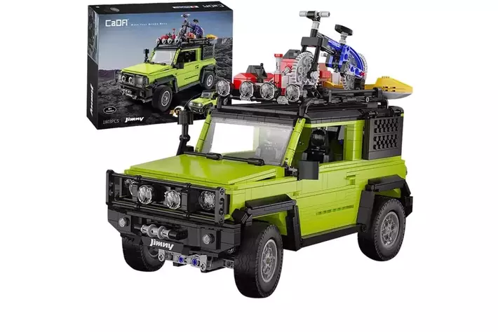 成田空港に『JIMNY』大迫力の1/12サイズのブロックが登場
