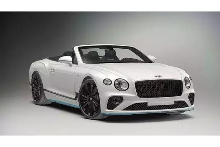 コーンズのために仕立てられた3モデル18台の特別限定車「CORNES 60th