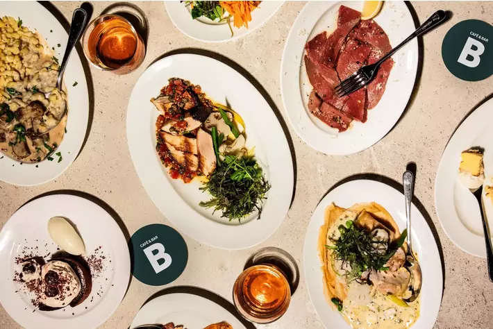 ドイツと日本の食文化を高次元で融合させたメニューを提供するCAFE & BAR B（カフェ・アンド・バー　ビー）。麻布台ヒルズ「FREUDE by BMW」内に6月1日（土）オープン