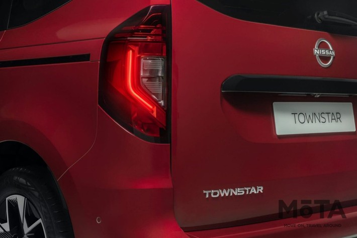 タウンスター・コンビの外観（テールランプ）