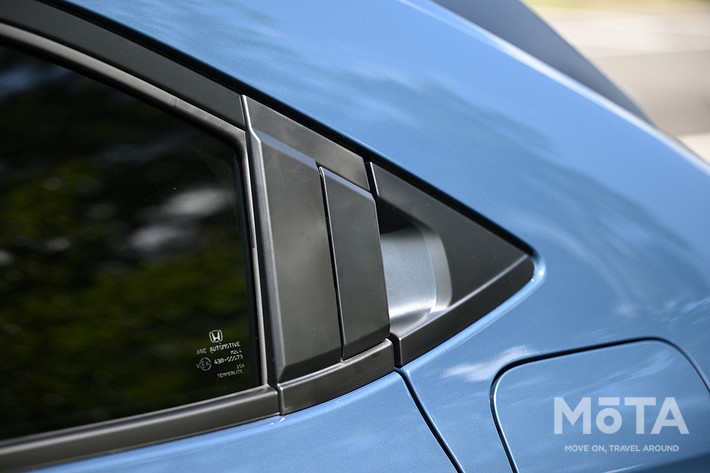 ホンダ ヴェゼル（e:HEV X  HuNTパッケージ 4WD）