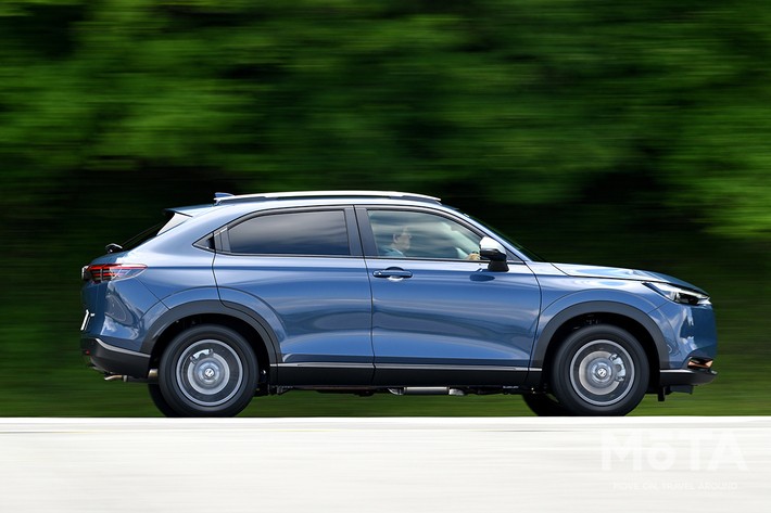 ホンダ ヴェゼル（e:HEV X  HuNTパッケージ 4WD）