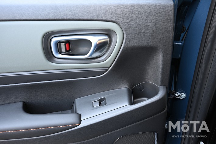 ホンダ ヴェゼル（e:HEV X  HuNTパッケージ 4WD）