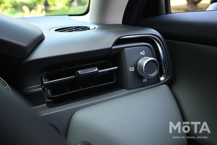 ホンダ ヴェゼル（e:HEV X  HuNTパッケージ 4WD）