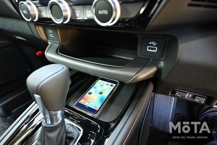 ホンダ ヴェゼル（e:HEV X  HuNTパッケージ 4WD）