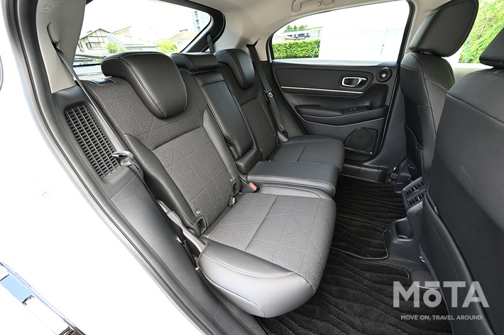 ホンダ ヴェゼル（e:HEV Z  2WD）