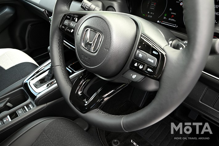 ホンダ ヴェゼル（e:HEV Z  2WD）