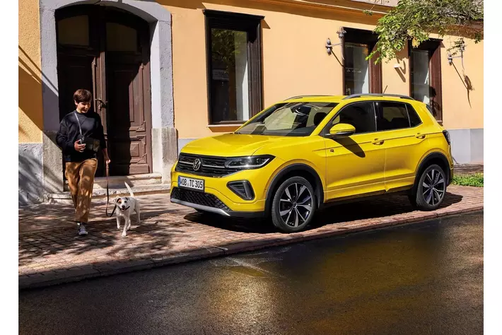 フォルクスワーゲン、新型「T-Cross」「Tiguan」「Passat」「Golf」「Golf Variant」5モデル同時発表