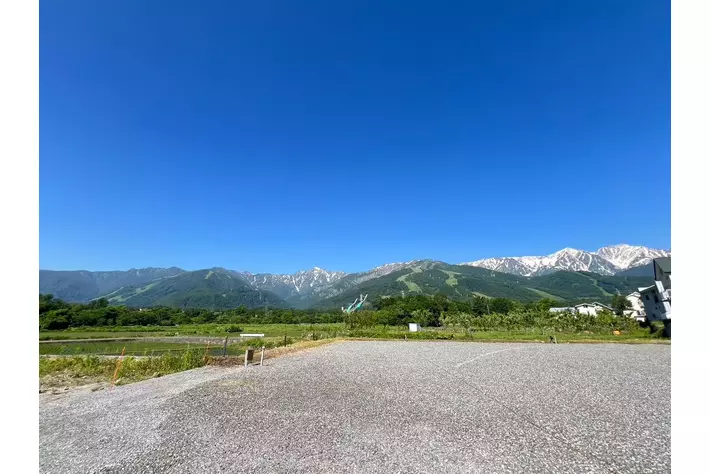 【RVパークで車中泊！】車中泊の旅をより快適にする“RVパーク” 12施設が新規認定！北アルプスを目の前に臨める抜群のロケーションが魅力の「RVパーク白馬キャンプ場」などオープン！