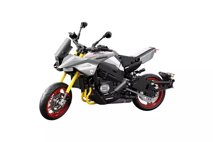 組み立てる『SUZUKI KATANA ブロック』が成田空港に登場|【業界先取り】業界ニュース・自動車ニュース2024国産車から輸入車まで【MOTA】