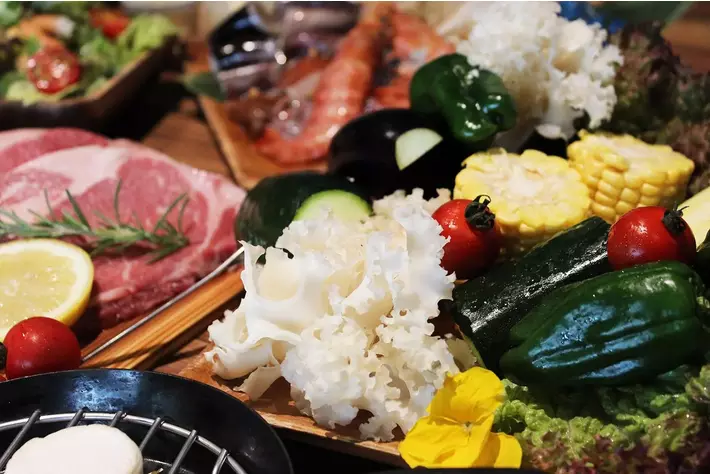 「Glamping＆Port結」、幻のキノコ「ホホホタケ」採用