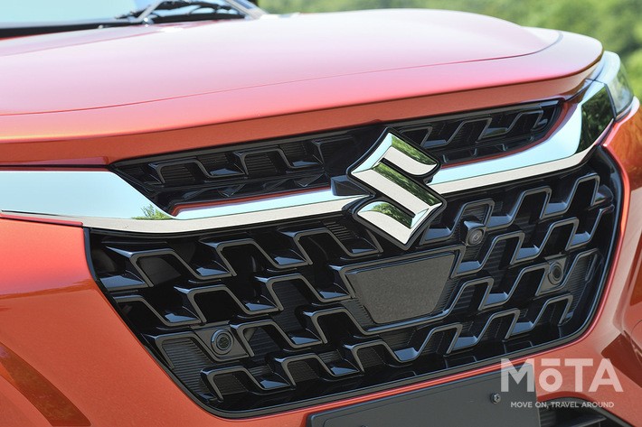 新型フロンクス（プロトタイプ）のフロント部のカメラ