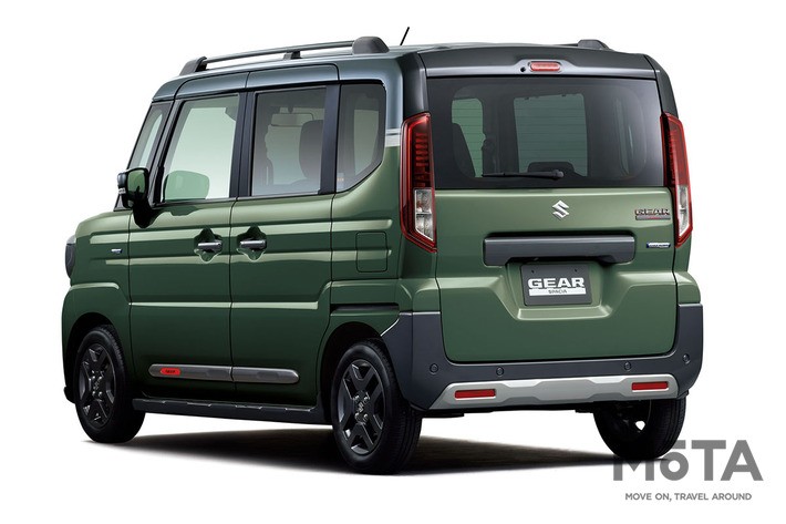 新型スペーシアギア(クールカーキパールメタリック ガンメタリック2トーンルーフ)