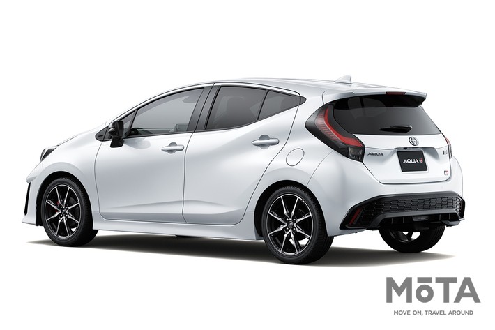 トヨタ アクア GR SPORT