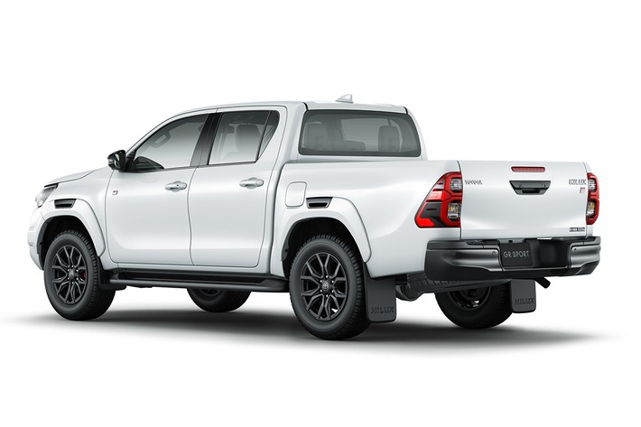 トヨタ ハイラックス GR SPORT