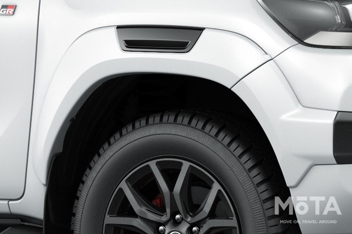 トヨタ ハイラックス GR SPORT