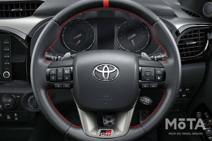 トヨタ ハイラックス GR SPORT