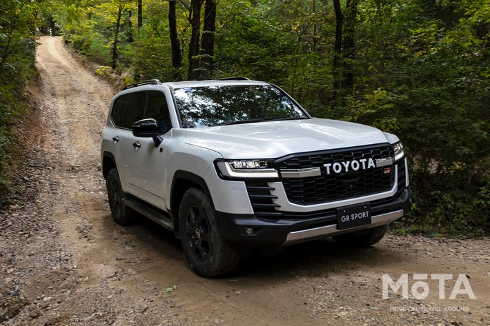 トヨタ ランドクルーザー GR SPORT