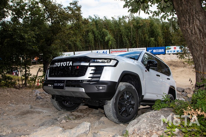 トヨタ ランドクルーザー GR SPORT