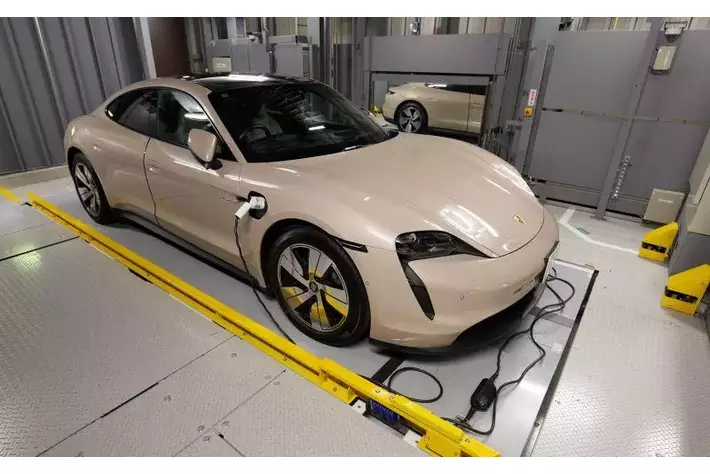 エレベータ方式駐車設備「エレパーク(R)」シリーズ　新モデルを発売