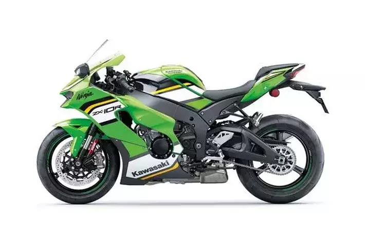専用です！ カワサキ「Ninja ZX-25R SE」2024年モデル情報｜2023年モデルの