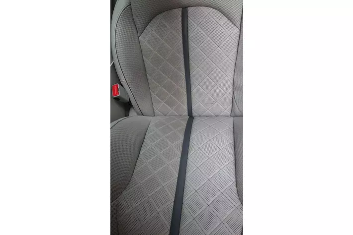 レザーからファブリックまで幅広い自動車に対した内装クリーニングサービス、CARROZZAクリーニングが誕生！