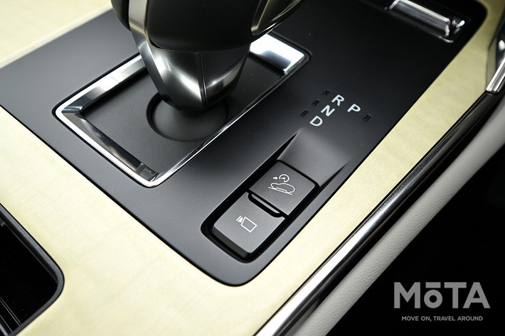 マツダ CX-80 XD-HYBRID プレミアムモダン