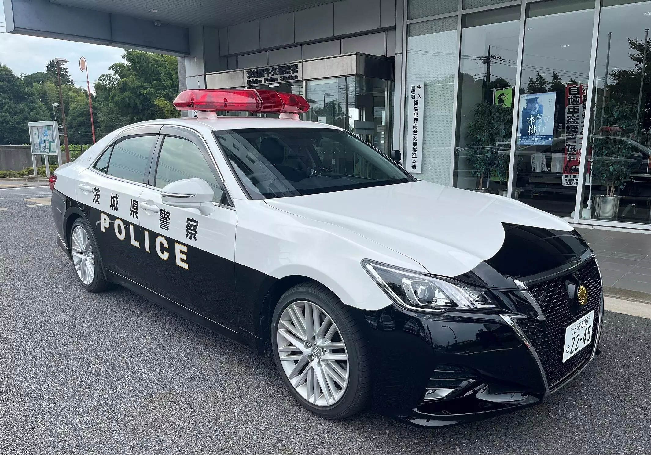 消防車、救急車、はしご車、パトカー、白バイ、ゴミ収集車、バスの計10台まとめ売 幼児向け】トミカ パトカー 救急車 消防車 ゴミ収集車 フォークリフト