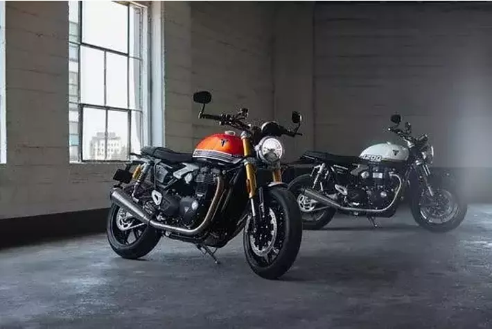 トライアンフから「新型Speed Twin 1200 RSと新型Speed Twin 1200を