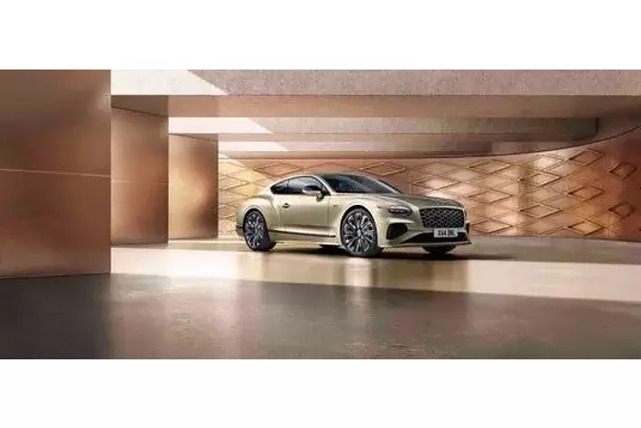 第4世代のコンチネンタルGT、GTC、フライングスパーから、最高峰の 