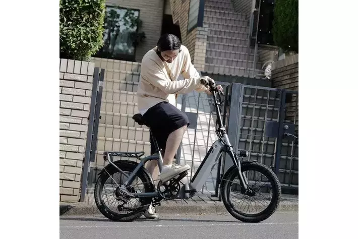 電動バイクブランドWOより折りたたみ可能なコンパクト電動アシスト