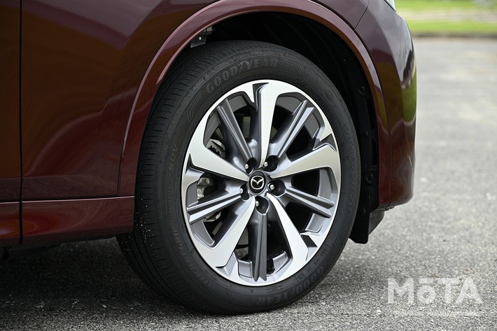 マツダ CX-80 PHEV プレミアムモダン