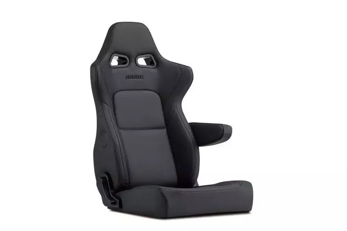 AUTOBACS×BRIDE】ERGOSTER BLACK LIMITEDを発売!!|【業界先取り】業界  