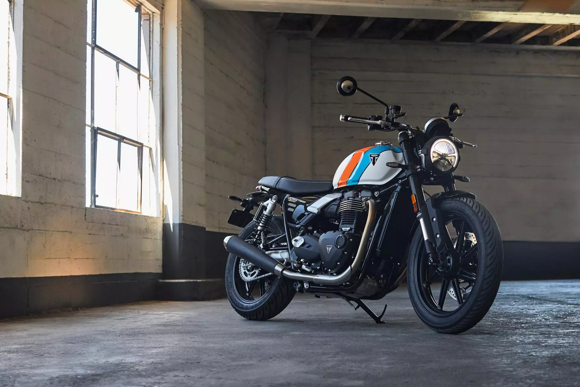 トライアンフから新型「SPEED TWIN 900」発表のお知らせ|【業界先取り
