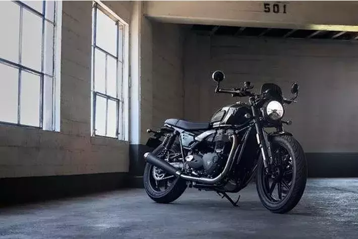 トライアンフから新型「SPEED TWIN 900」発表のお知らせ|【業界先取り