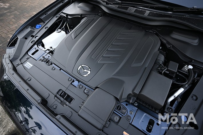 新型CX-80のディーゼルエンジン