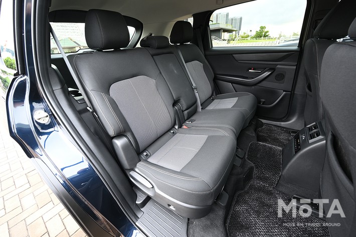 新型CX-80 XD Sパッケージの2列目シート