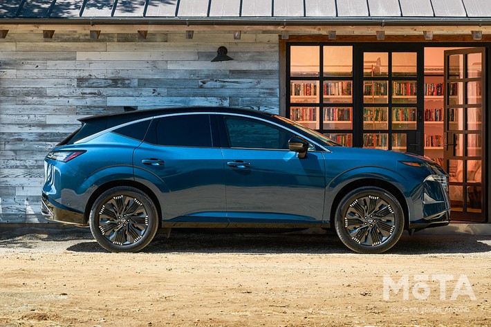 新型ムラーノ(北米仕様)のサイドビュー