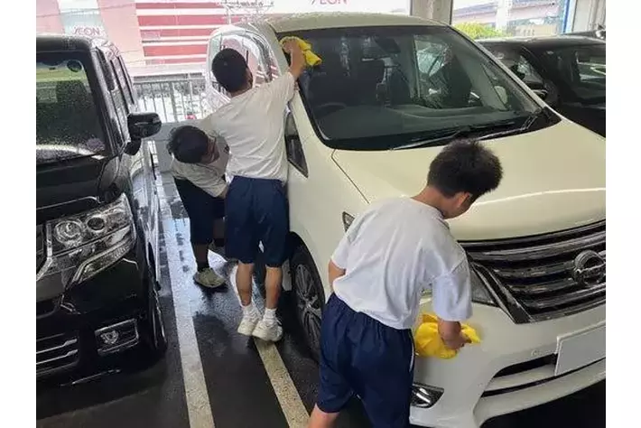 名古屋市立有松中学校特別支援学級の生徒がネクステージ大高店で職場