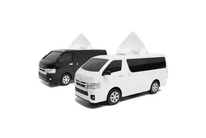 まるで特大ミニカー！ハイエース型ティッシュケースが日本自動車博物館