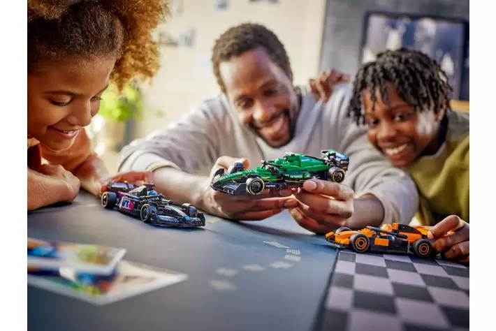 「レゴ(R)スピードチャンピオン」「レゴ(R)シティ」「レゴ(R)デュプロ」「レゴ(R)コレクターズ」からフォーミュラ 1(R)参戦全10チームをテーマにした製品を発売 2025年1月1日（水）から販売開始