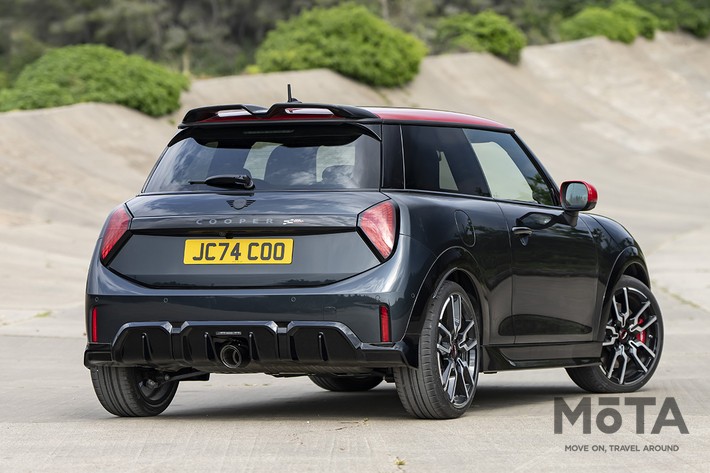 BMW ミニ クーパーJCW