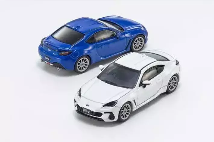 京商】コンビニで始めるミニカーコレクション 「KYOSHO 64