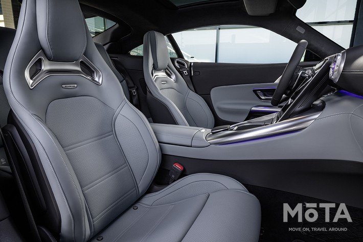 メルセデスAMG  GT43クーペ